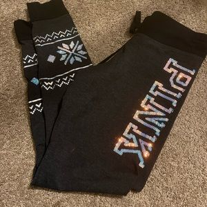 Victoria Secret bling yoga leggings size small. NWOT.